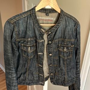 Banana Republic Cropped Denim Jacket, size L. Very gently worn!